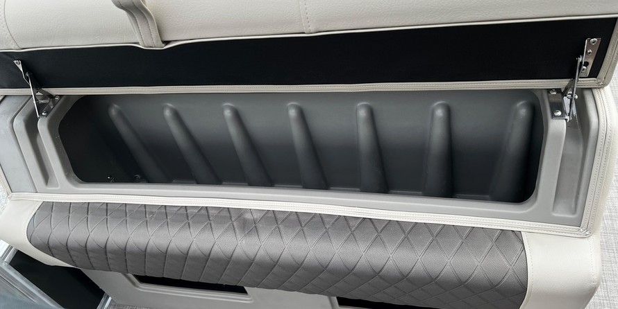 Sun Tracker Fishin Barge 20 DLX