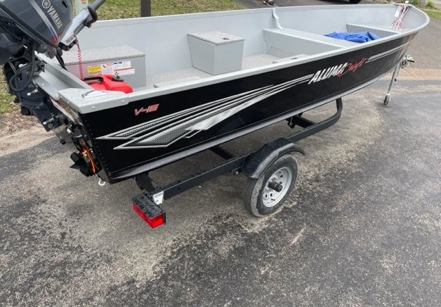 Alumacraft V16
