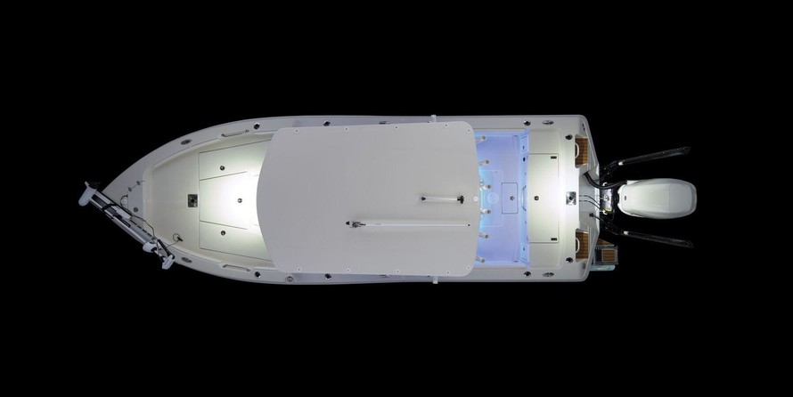 Ranger boats 2400 bay