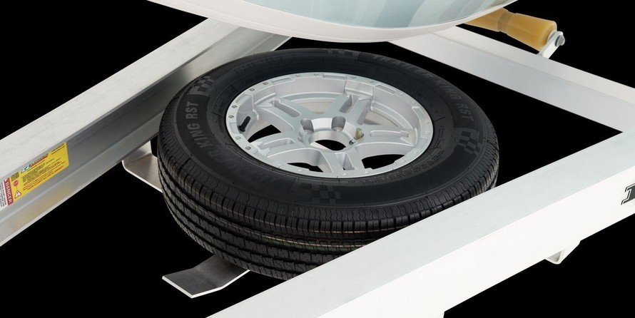 Ranger boats 2400 bay