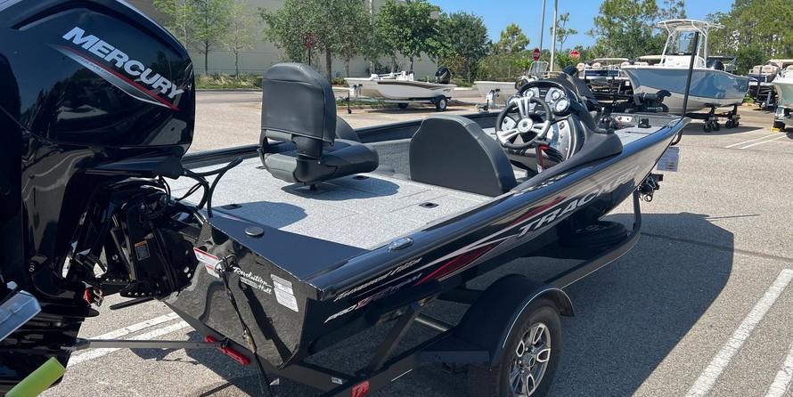 Tracker Pro Team 175 TXW