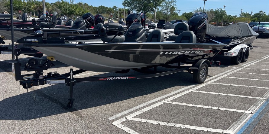 Tracker Pro Team 175 TXW