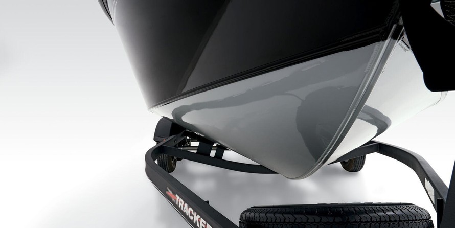 Tracker Targa V-19 WT