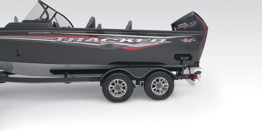 Tracker Targa V-19 WT