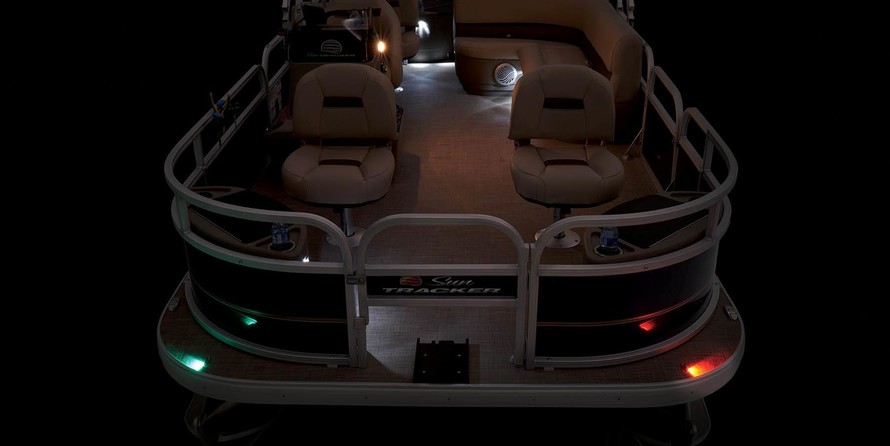 Sun Tracker Bass Buggy 18 DLX