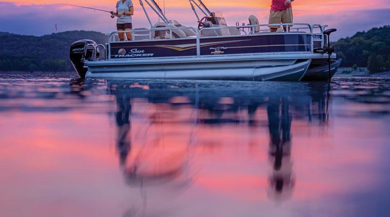 Sun Tracker Bass Buggy 18 DLX