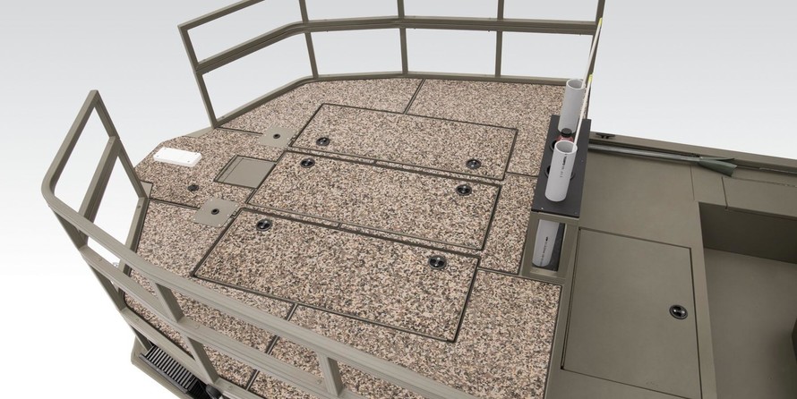 Tracker Grizzly 2072 CC Sportsman Kicker