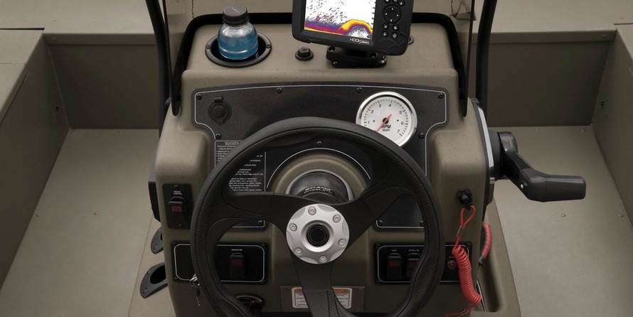 Tracker Grizzly 2072 CC Sportsman Kicker