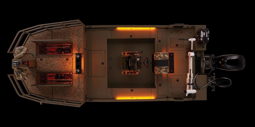 Tracker Grizzly 2072 CC Sportsman Kicker