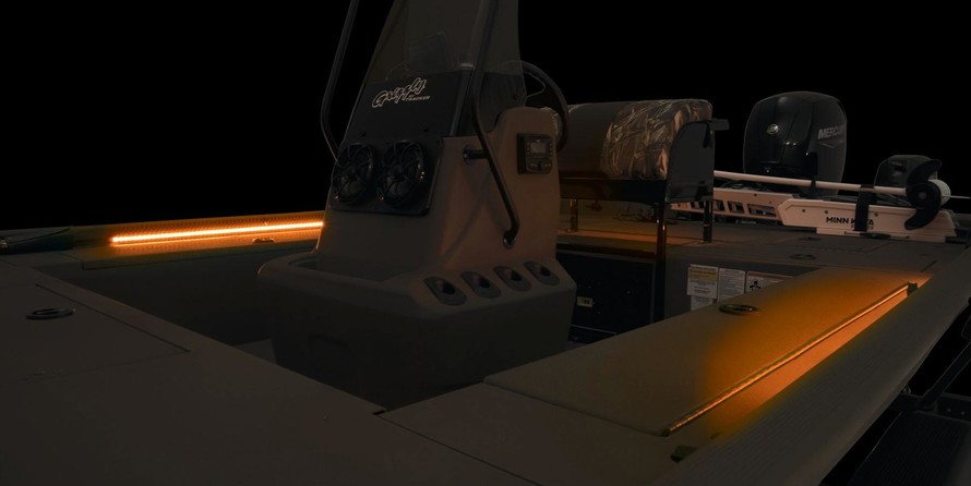 Tracker Grizzly 2072 CC Sportsman Kicker