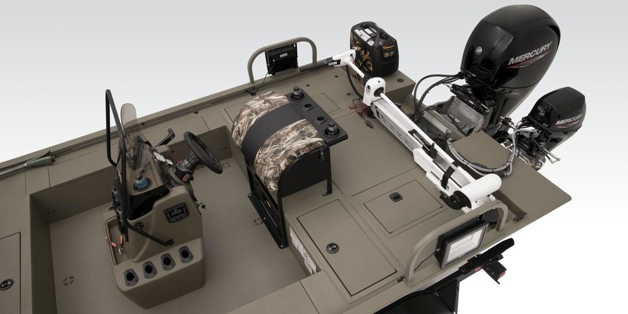 Tracker Grizzly 2072 CC Sportsman Kicker