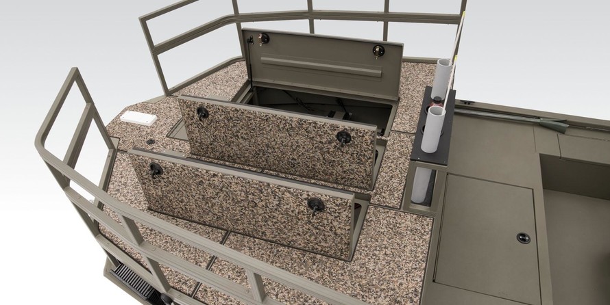 Tracker Grizzly 2072 CC Sportsman Kicker