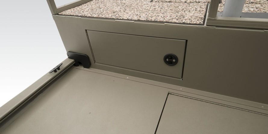 Tracker Grizzly 2072 CC Sportsman Kicker