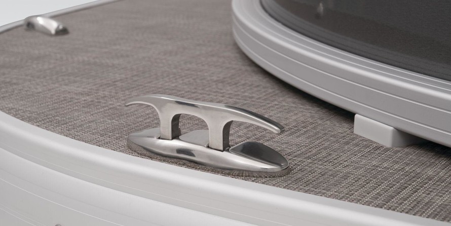 Sun Tracker Party Barge 20 DLX