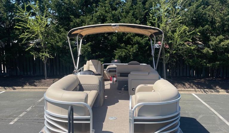 Sun Tracker SportFish 22 DLX