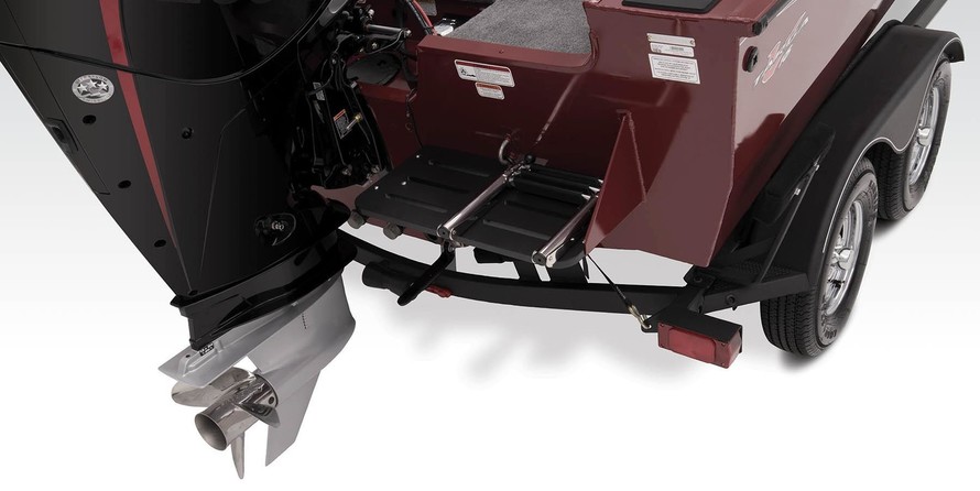 Tracker Targa V-18 WT