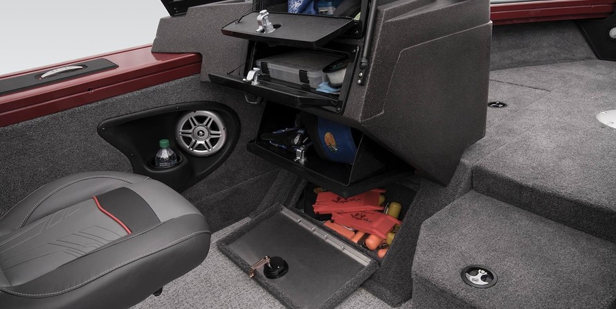 Tracker Targa V-18 WT