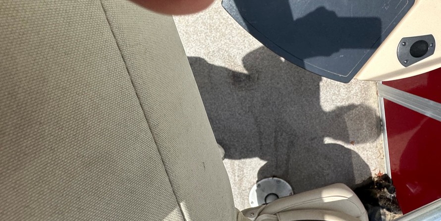 Sun Tracker Fishin Barge 20 DLX