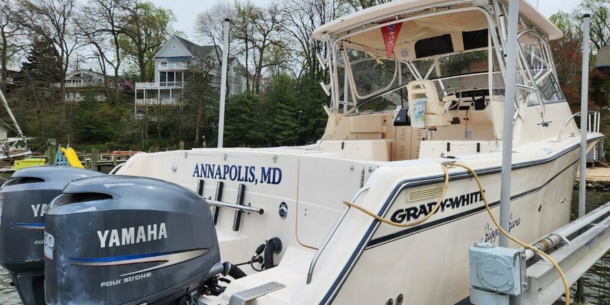 Grady-White Express 330
