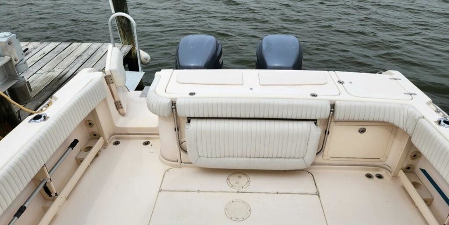 Grady-White Express 330