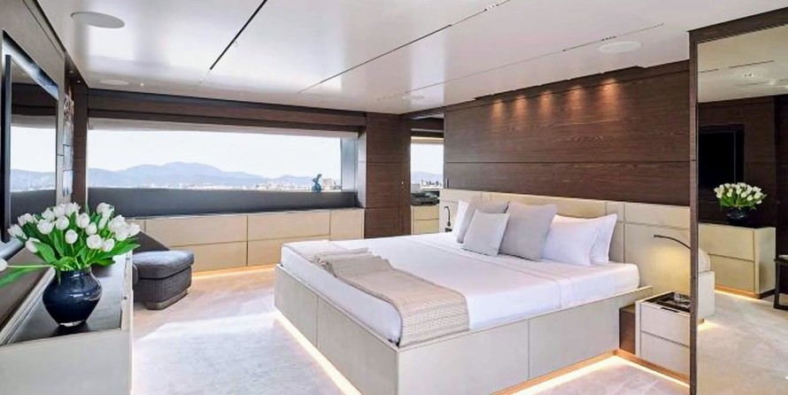 Custom Line NAVETTA 42