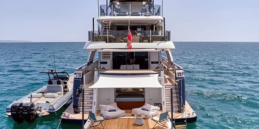 Custom Line NAVETTA 42