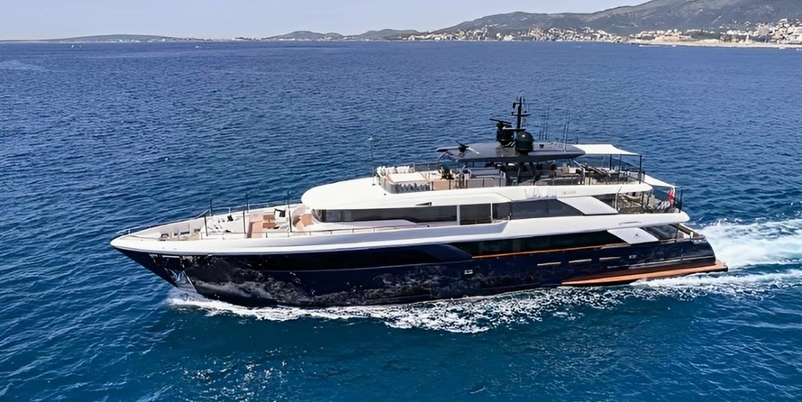 Custom Line NAVETTA 42