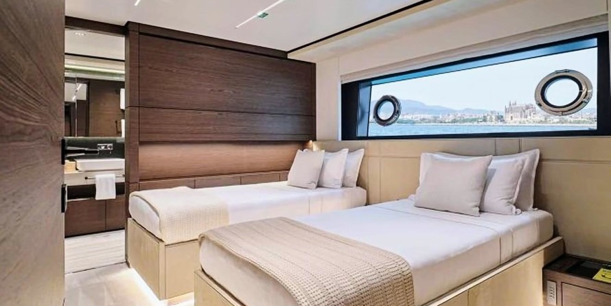 Custom Line NAVETTA 42
