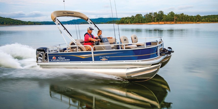 Sun Tracker Bass Buggy 18 DLX