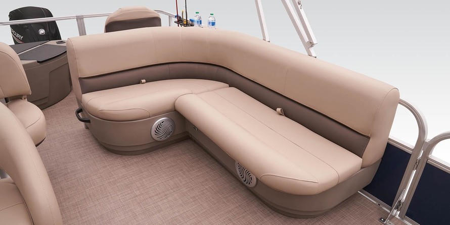 Sun Tracker Bass Buggy 18 DLX