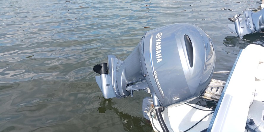 Grady-White Seafarer 228