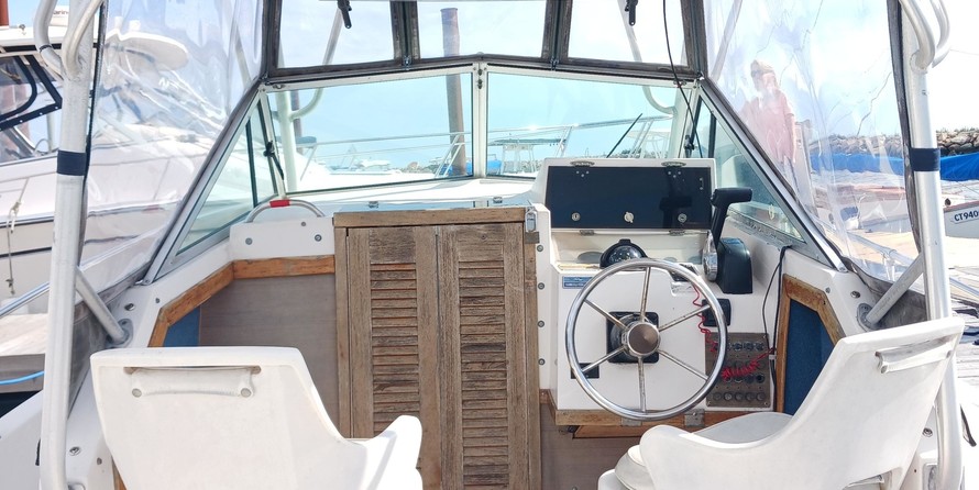 Grady-White Seafarer 228