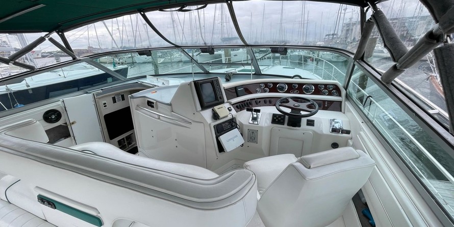 44 Sea Ray Sundancer