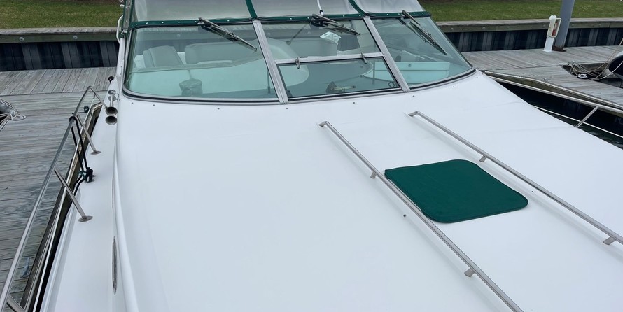 44 Sea Ray Sundancer