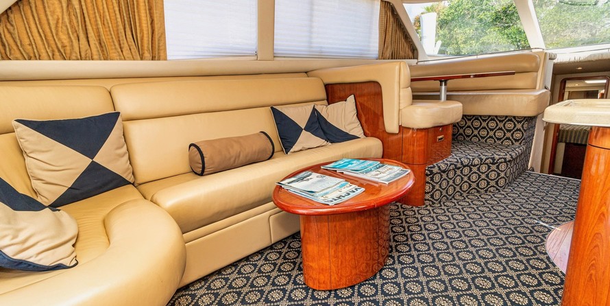 Sea ray 480 sedan bridge