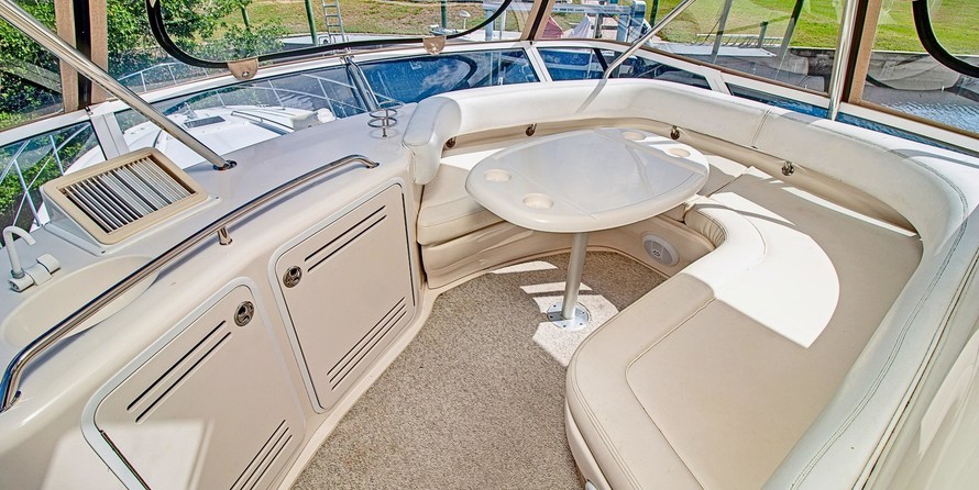 Sea ray 480 sedan bridge