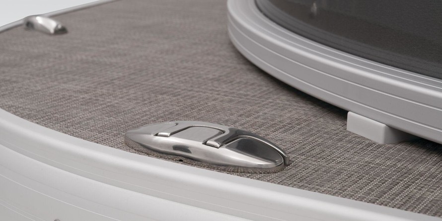 Sun Tracker Party Barge 20 DLX