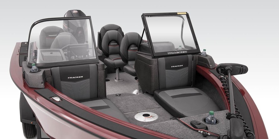 Tracker Targa V-18 WT