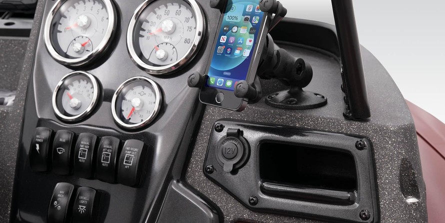 Tracker Targa V-18 WT