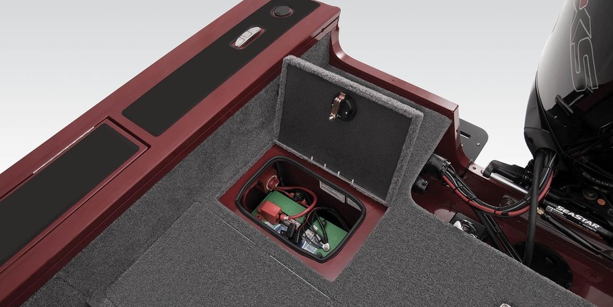 Tracker Targa V-18 WT