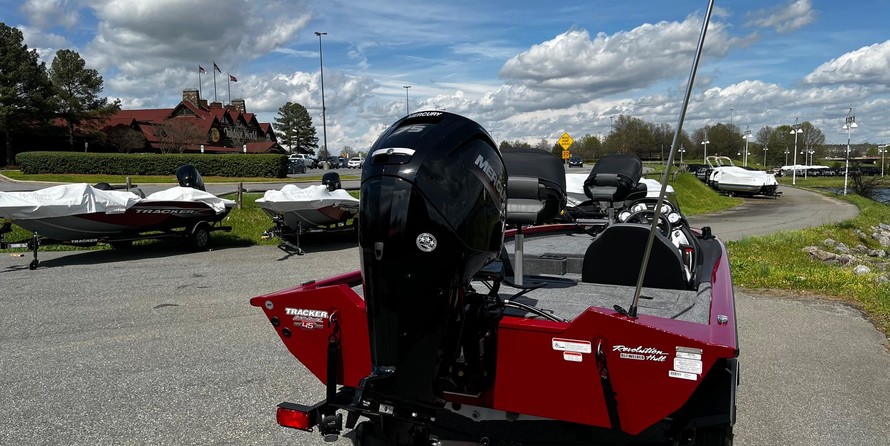 Tracker Pro Team 175 TXW