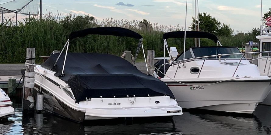 Sea Ray 240 Sundeck