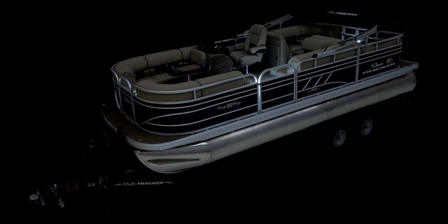 Sun Tracker Party Barge 22 DLX