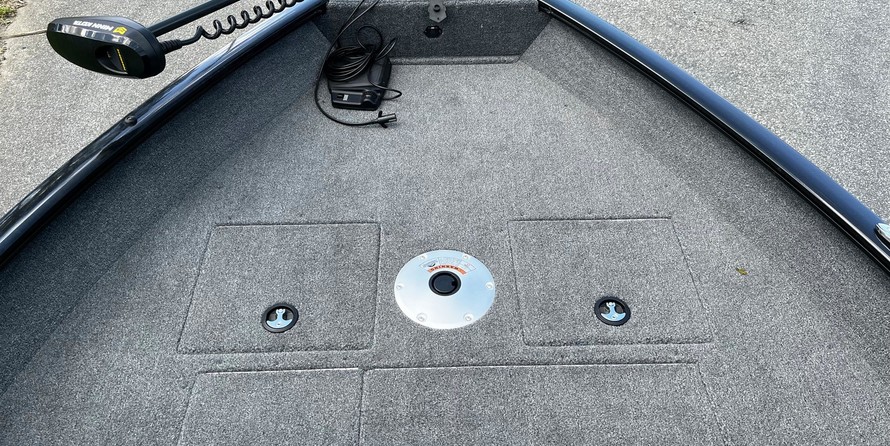 Tracker Pro Guide V-16 SC