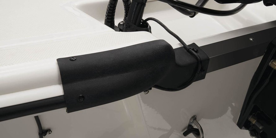 Mako Pro Skiff 19 CC