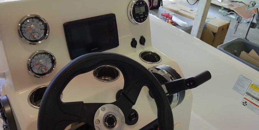 Mako Pro Skiff 19 CC