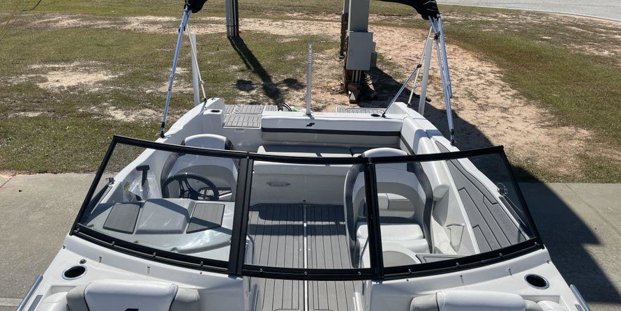 Starcraft Marine Crossover 210 OB SCX EXT