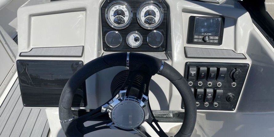 Starcraft Marine Crossover 210 OB SCX EXT