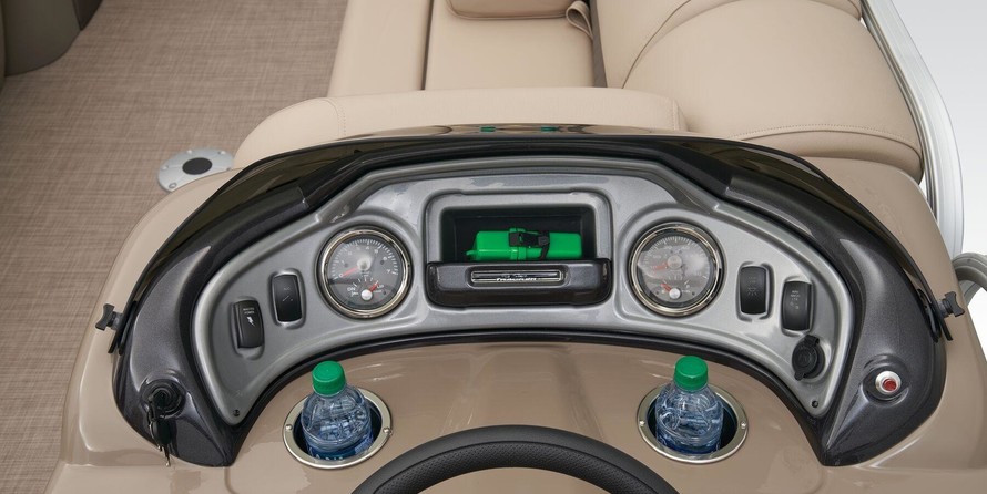 Sun Tracker Party Barge 22 DLX