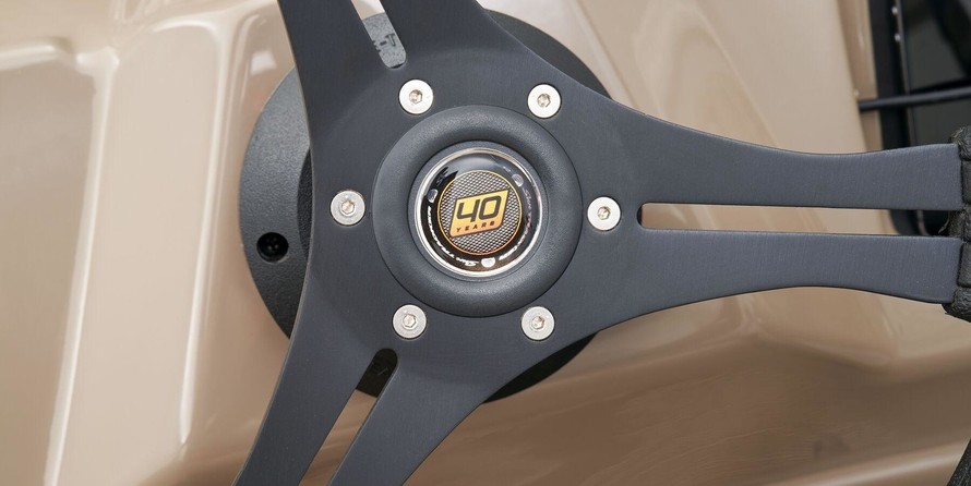 Sun Tracker Party Barge 22 DLX